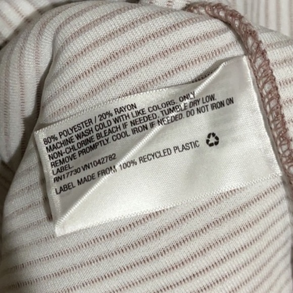 A New Day Ribbed Oversized Top with Pocket Detail - Picture 3 of 3